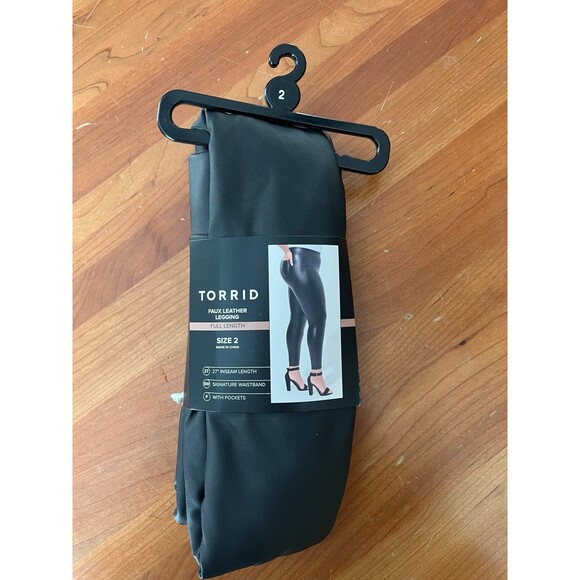 Torrid Size 2 Full Length Faux Leather Leggings With Pockets NIP - Picture 1 of 3